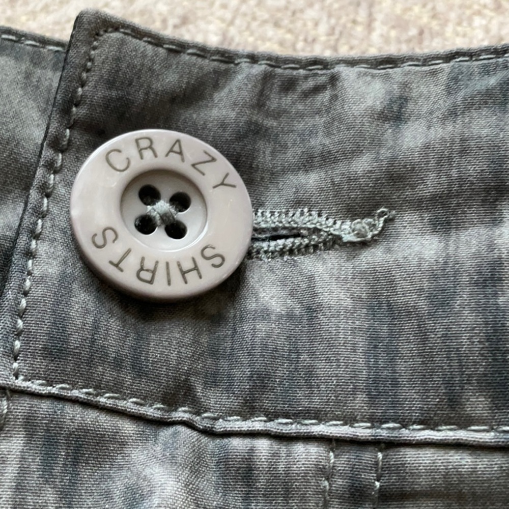 Crazy Shirts Ash Expedition Shorts - Picture 7 of 7